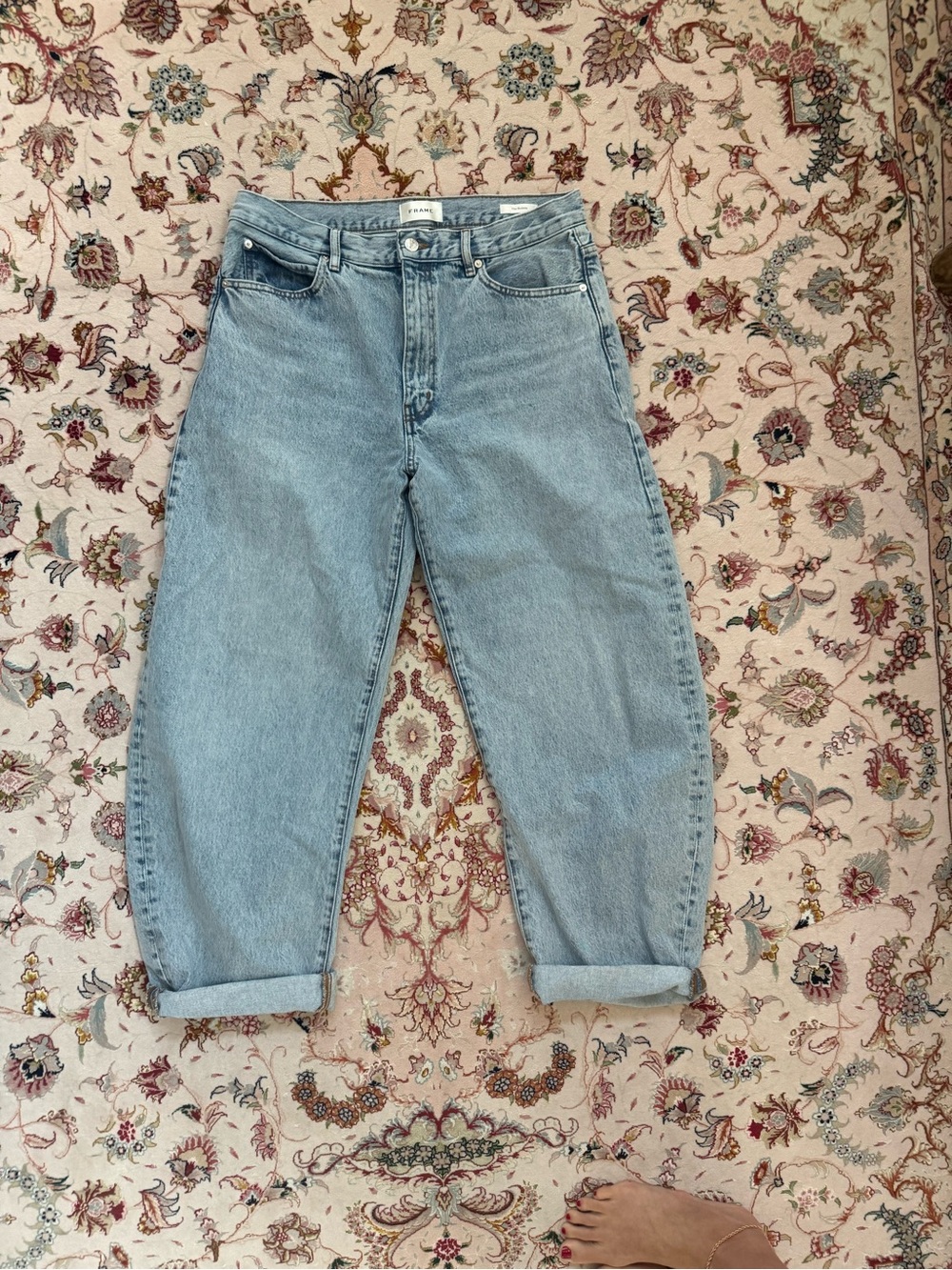 Frame Denim Light Wash Balloon Jeans - Picture 4 of 6